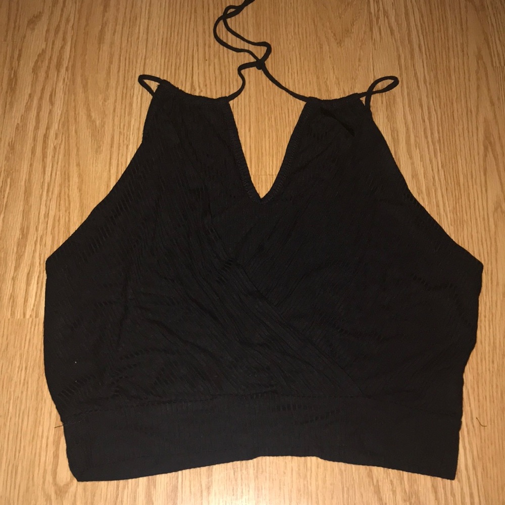 Black tank top crop top